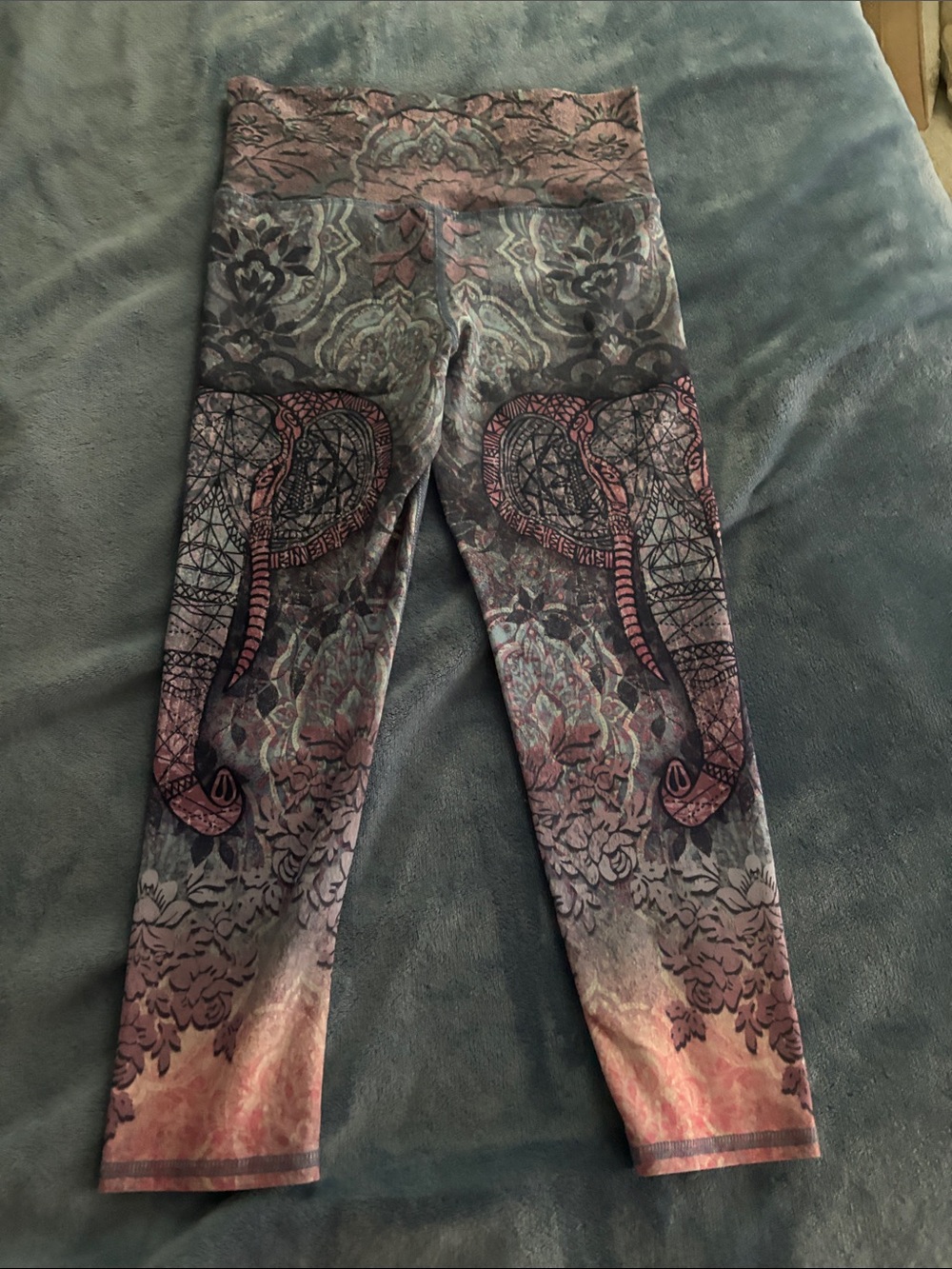 Evolution and Creation Women's Pink and Gray Floral Paisley Capri Leggings.